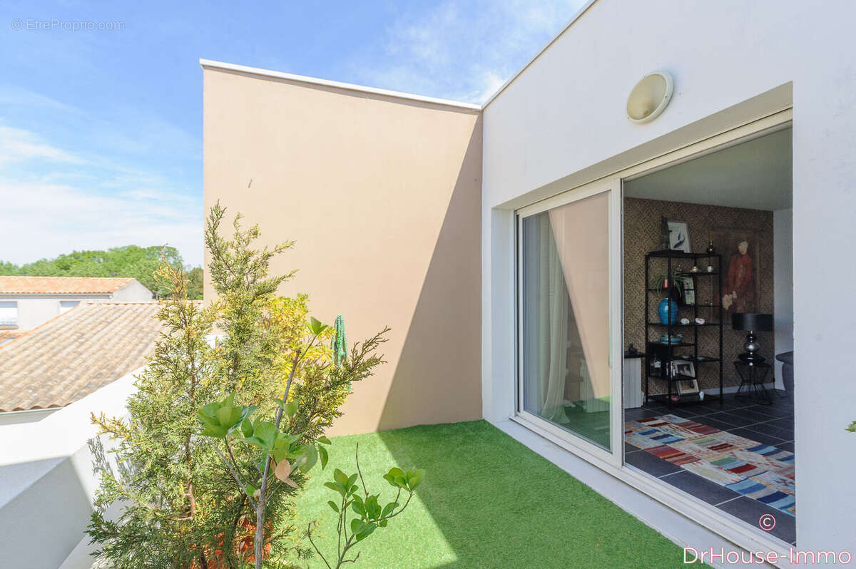 Appartement à ANGOULINS