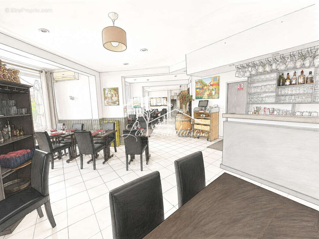 Murs commerciaux à vendre plus de 115 m2 avec vaste terrasse de 160 m2   La Londe-les-Maures - photo 2