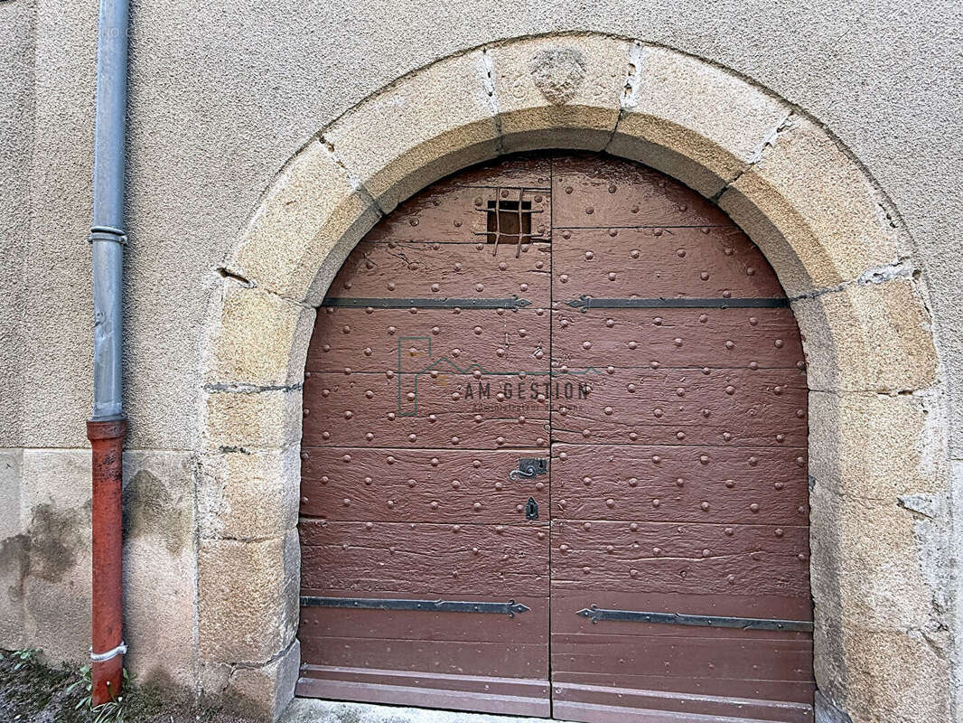Maison à AIXE-SUR-VIENNE