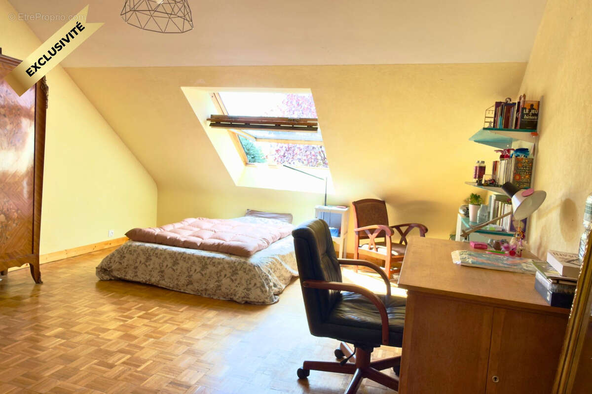 Maison familiale avec studio indépendant à MELESSE - photo 11