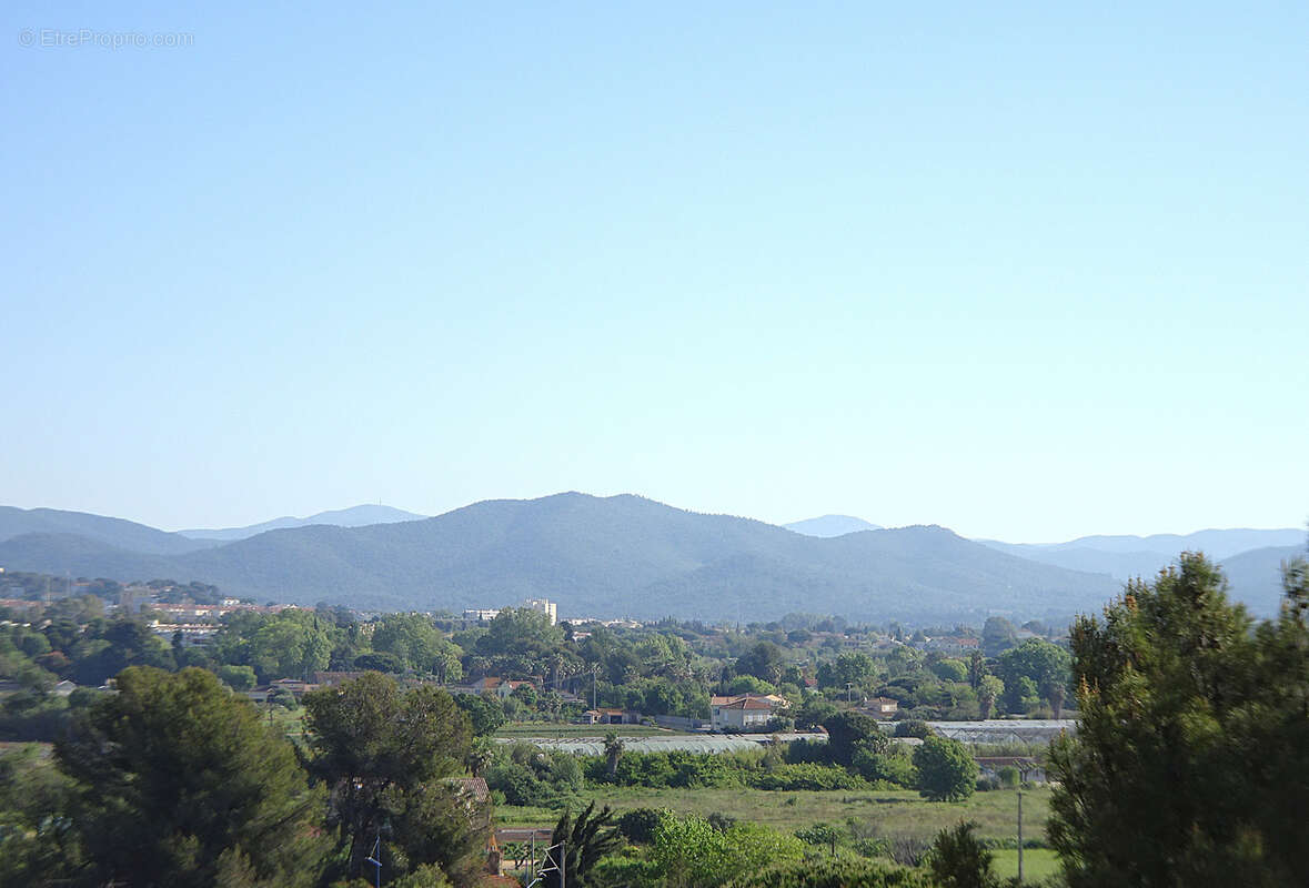 Maison à HYERES