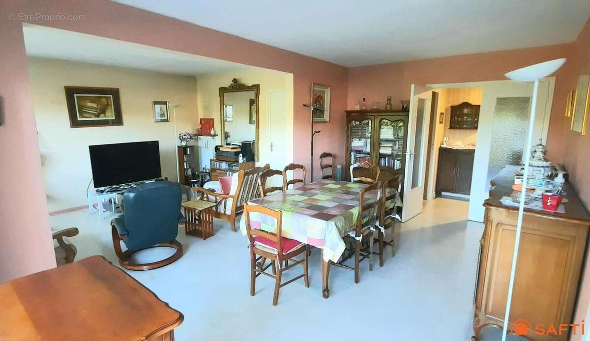 Photo 4 - Appartement à BRIVES-CHARENSAC