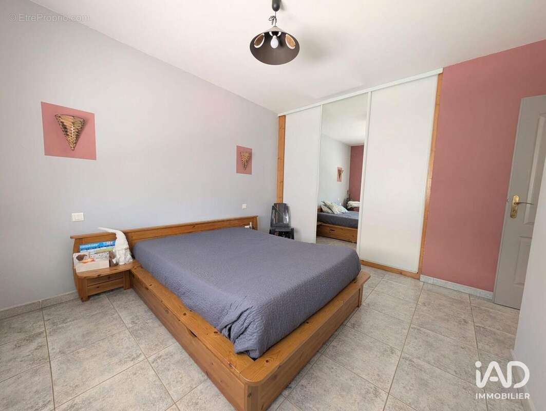 Maison 130 m² à Latour-Bas-Elne  - photo 9