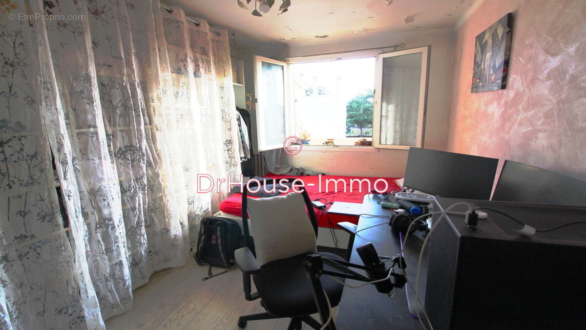 Appartement à MARSEILLE-9E
