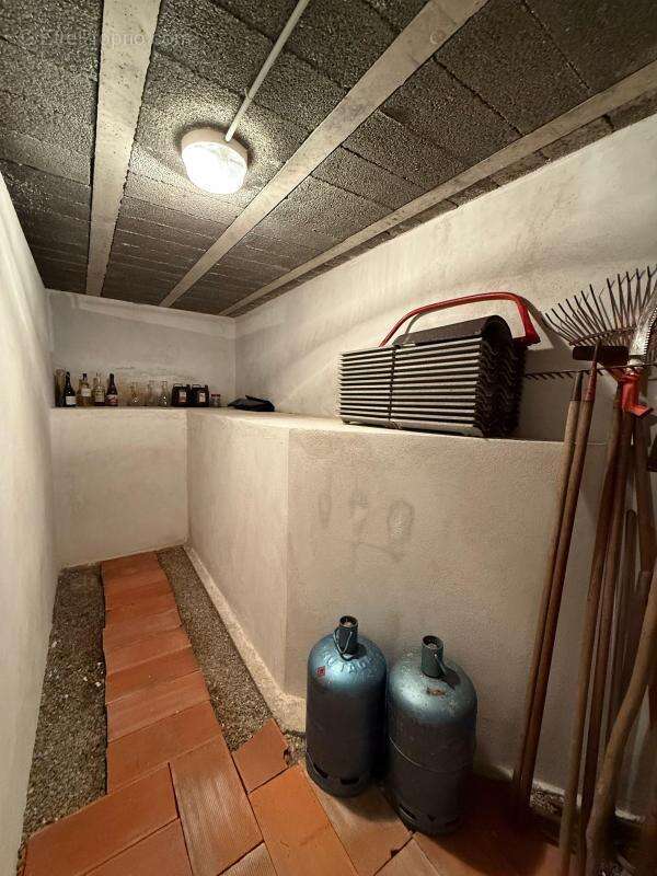 Maison à LABLACHERE