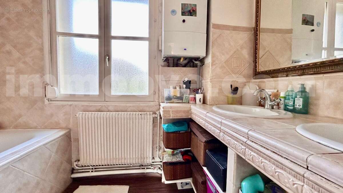 IMG_4994 - Appartement à CHARENTON-LE-PONT