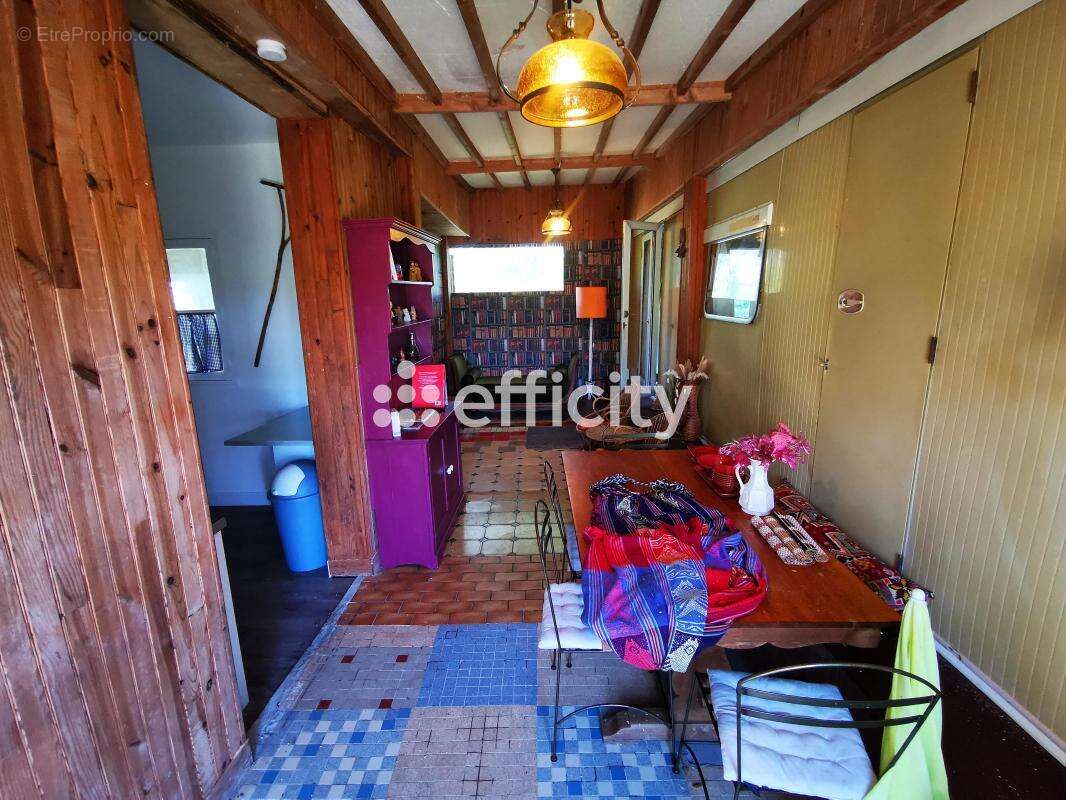 Maison 112 m² à Landelles-Et-Coupigny  - photo 20
