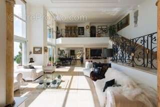 Salon - Maison à VALLAURIS