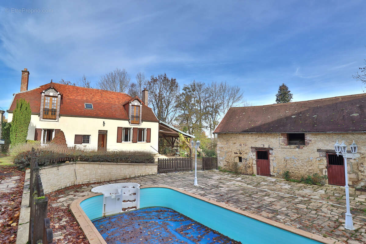 Maison à CHAOURCE