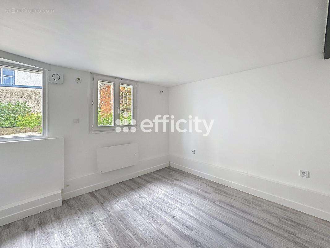 Maison 52 m² à Montreuil  - photo 13