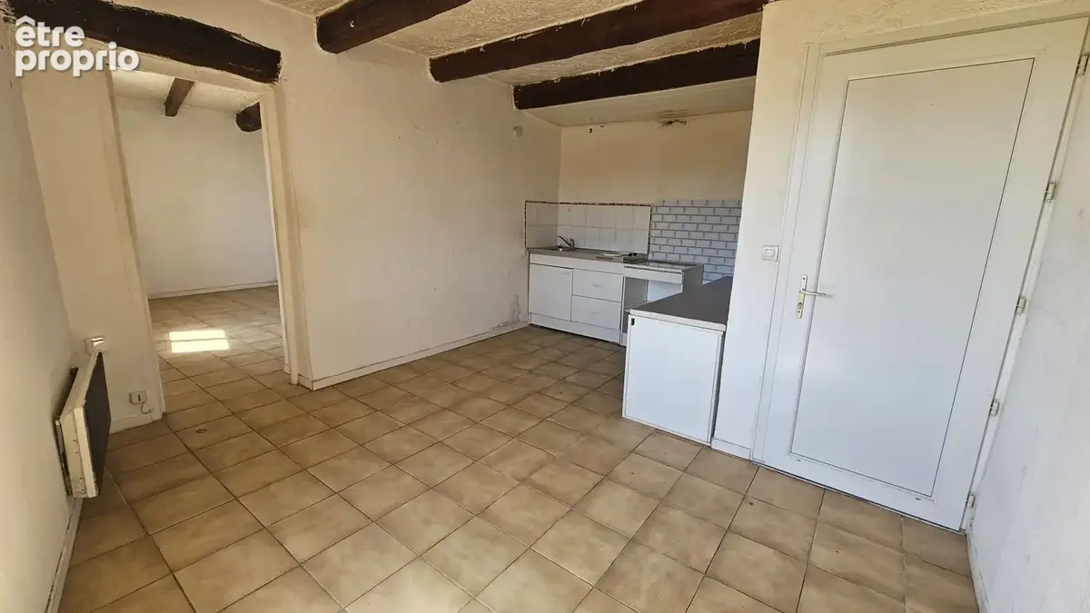 Offrant une tres belle vue - 2 appartements de 32 et 35 m2 et une cave de 35m2 - photo 7