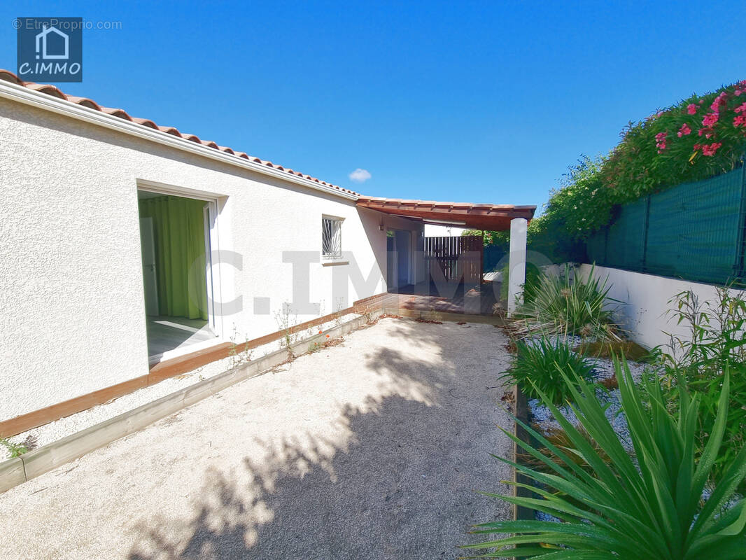 Maison à SERVIAN
