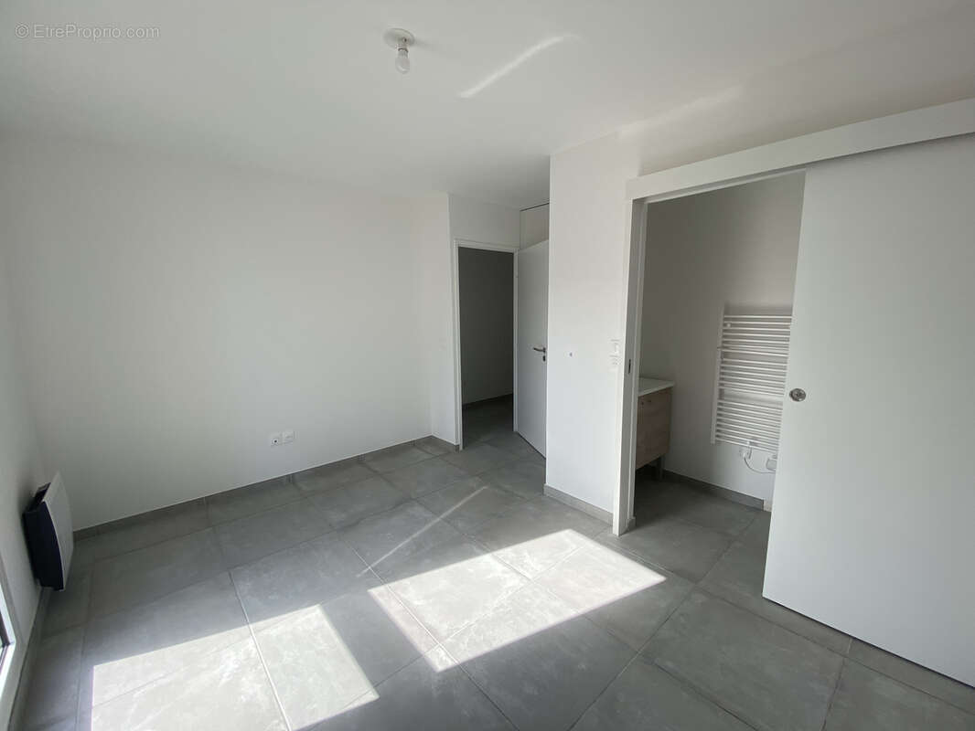Appartement moderne avec double parking et terrasse en étage élevé - photo 14