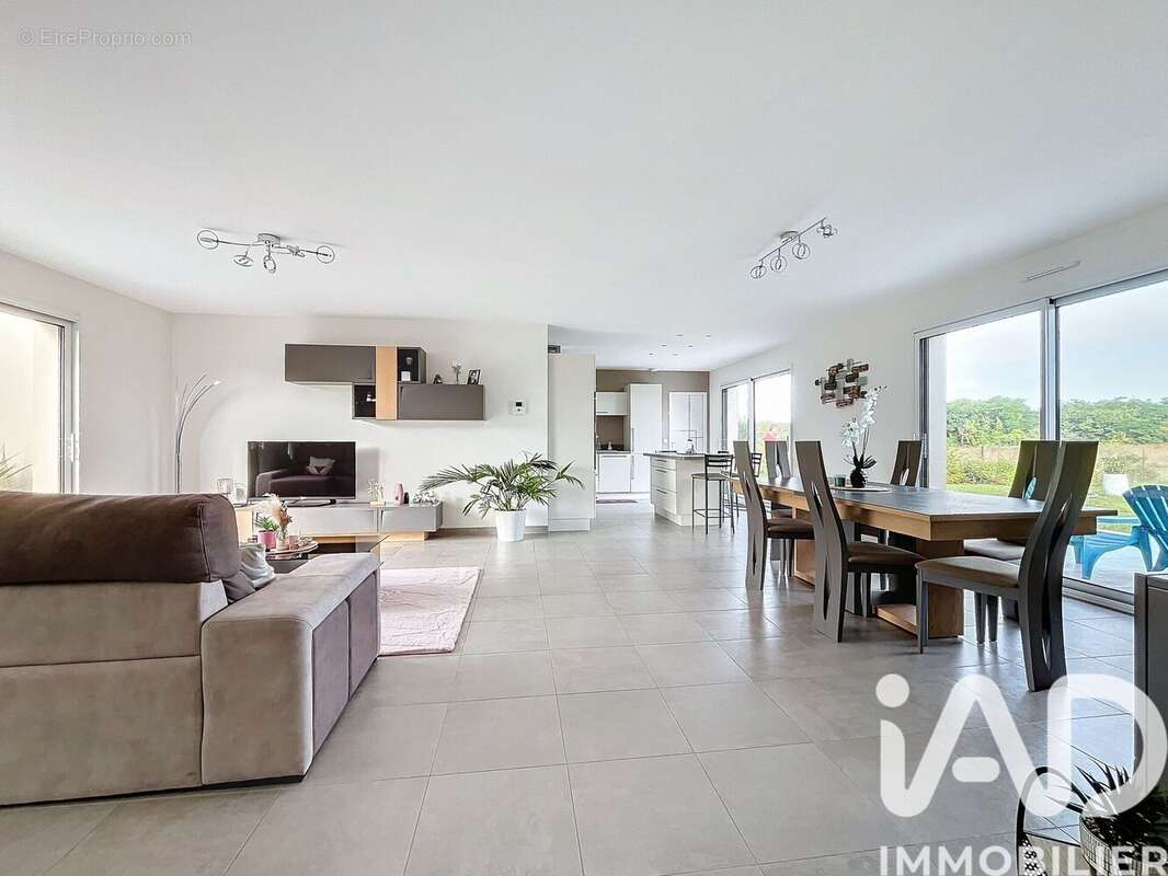 Photo 7 - Maison à LES MONTILS