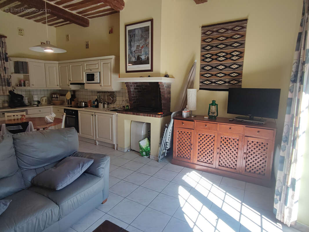 Appartement à LA REDORTE