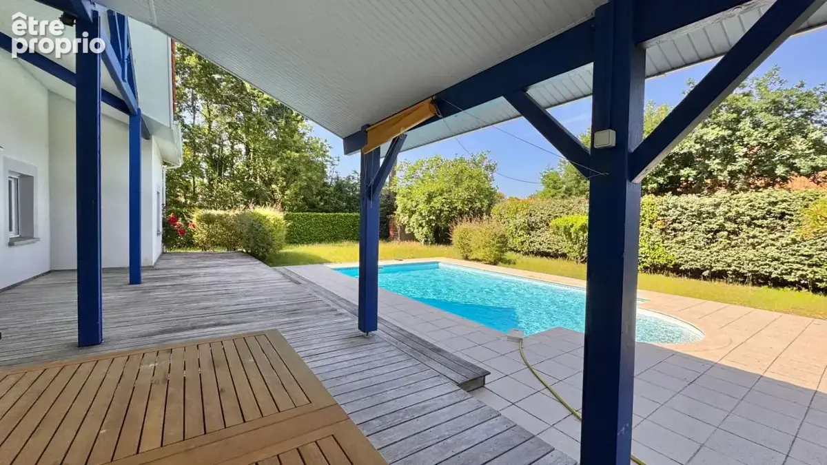 Grande villa "atypique" avec piscine - photo 17