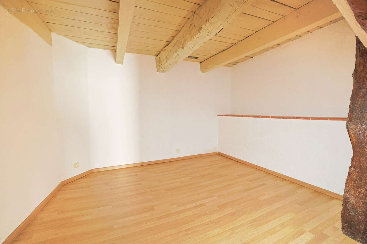 Maison à PUGET-VILLE