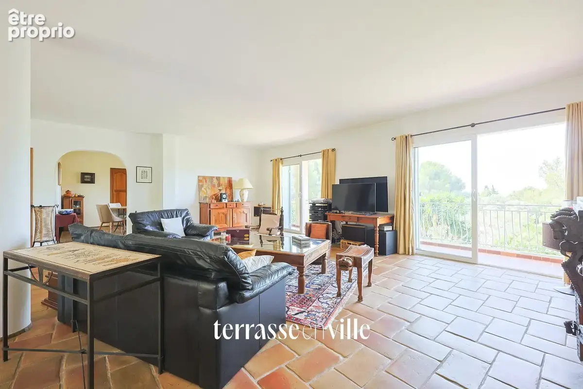La ciotat - villa de caractere t6 - 270m2 - terrasse - parcelle 6000m2 - 1655000€ - photo 14