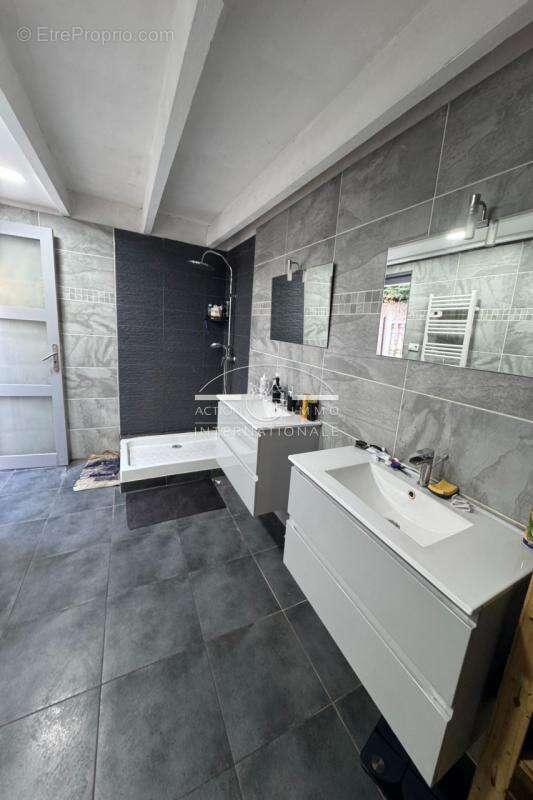 Maison à SAINT-MARTIN-DE-CRAU