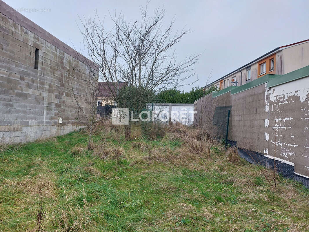 Terrain à VILLERUPT