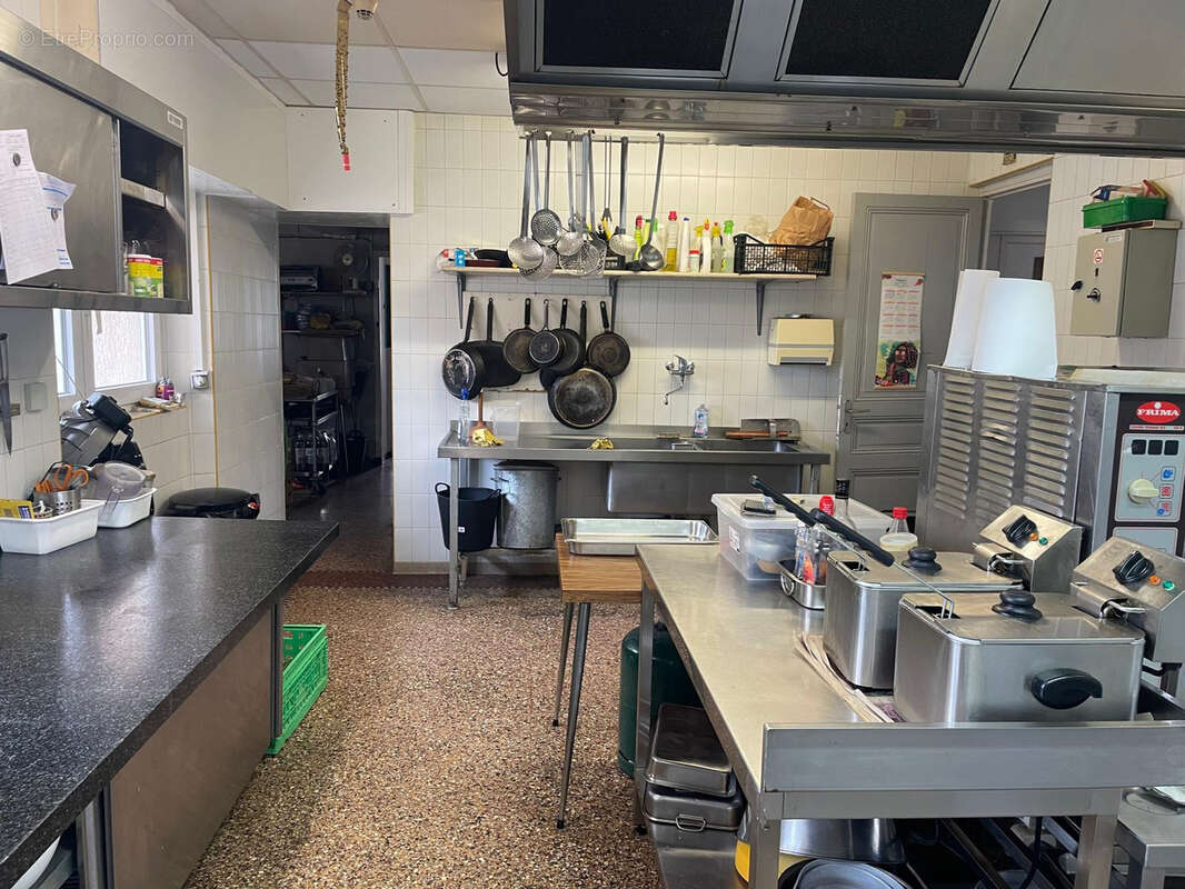 Commerce à LA BASTIDE-PUYLAURENT