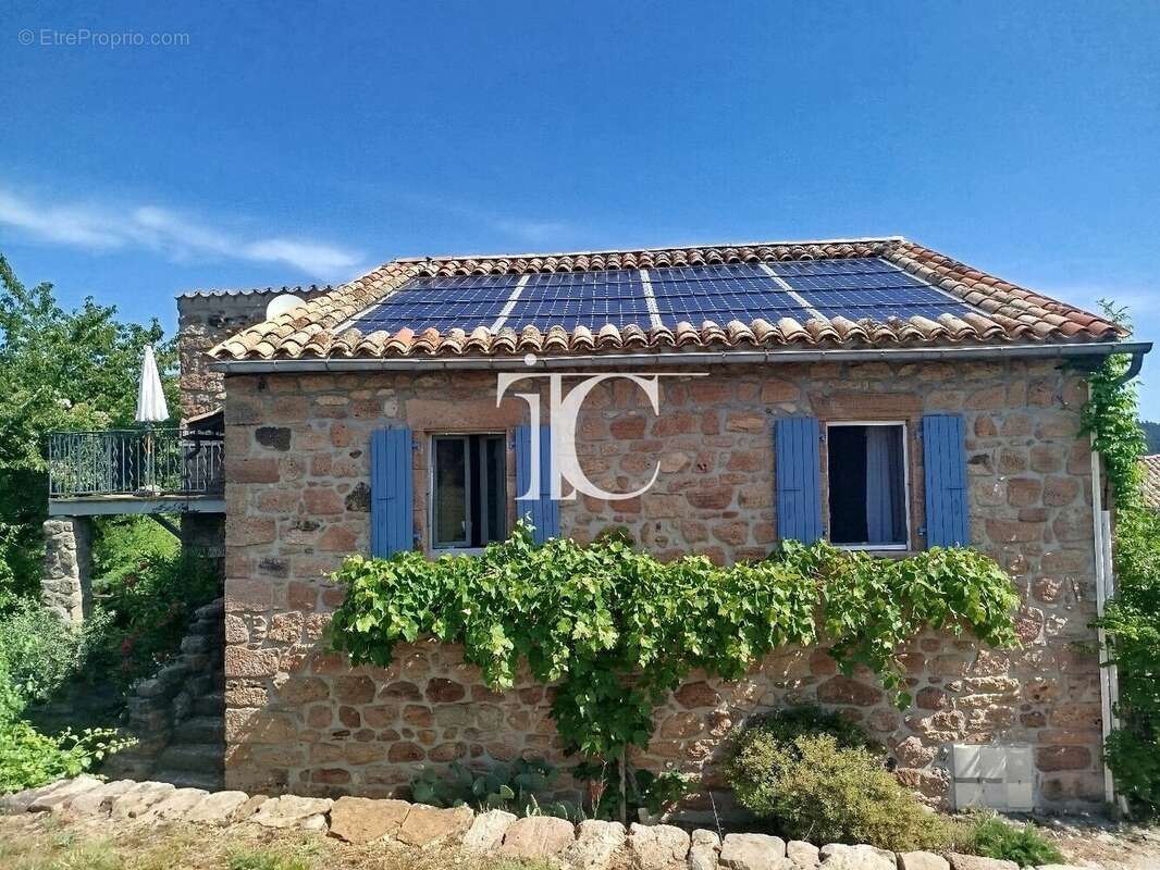 Exclusivité  authentique maison de hameau en pierre avec deux jardins attenants * car port * 10 minuters des commodites * - photo 22