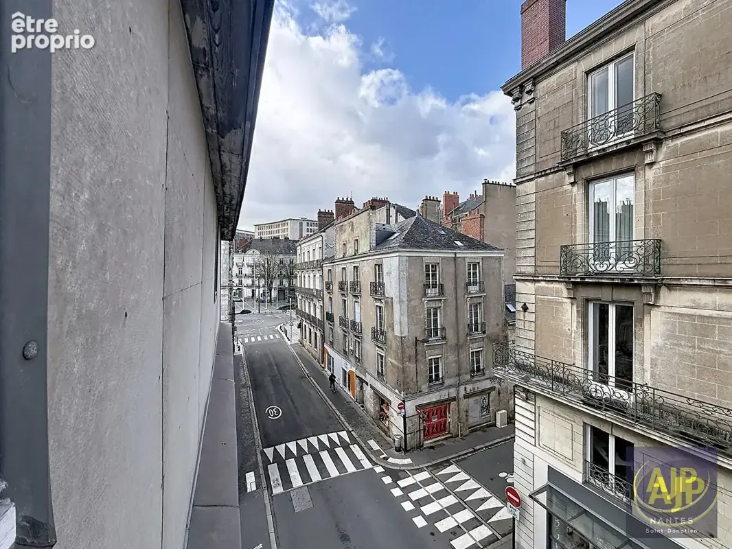 Nantes Hôtel de Ville - Appartement T1 Bis à vendre avec cuisine séparée - 18m2 - photo 12