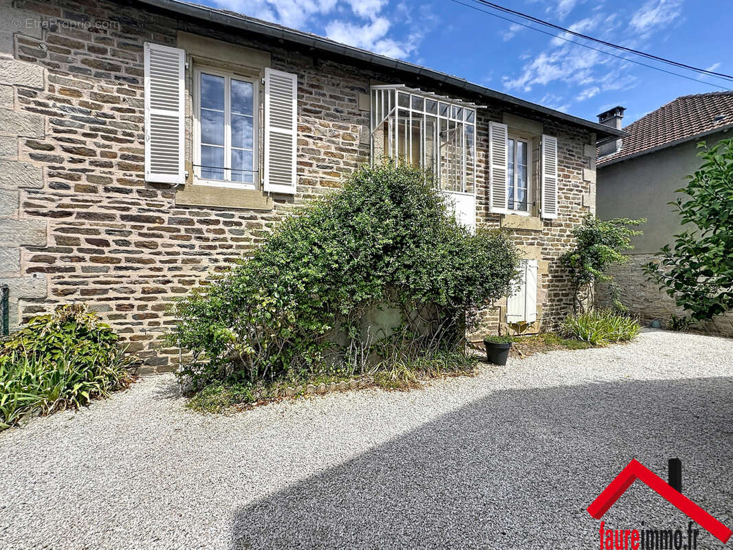 Ensemble immobilier quartier hôpital - photo 3