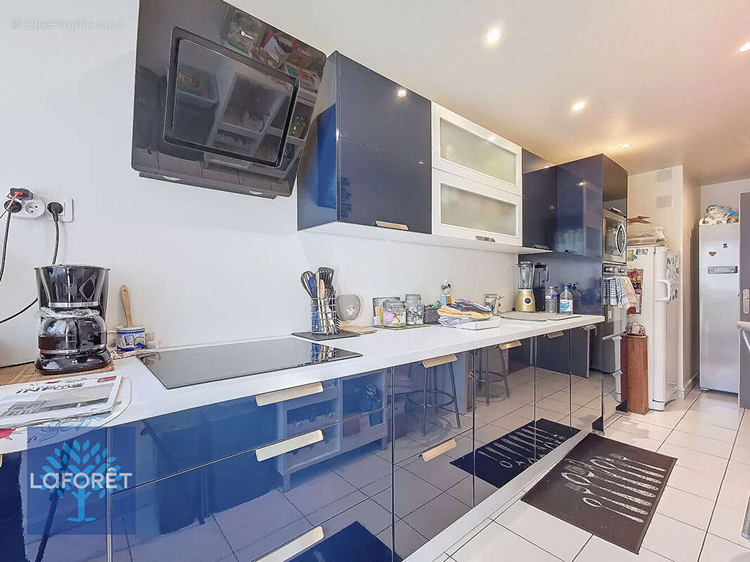 Appartement à MENNECY