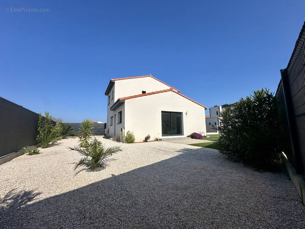 Maison à SAINT-CYPRIEN