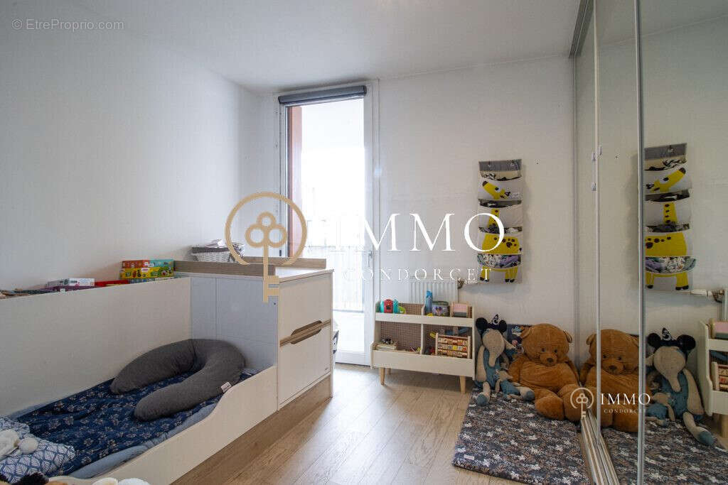 Appartement à BOURG-LA-REINE