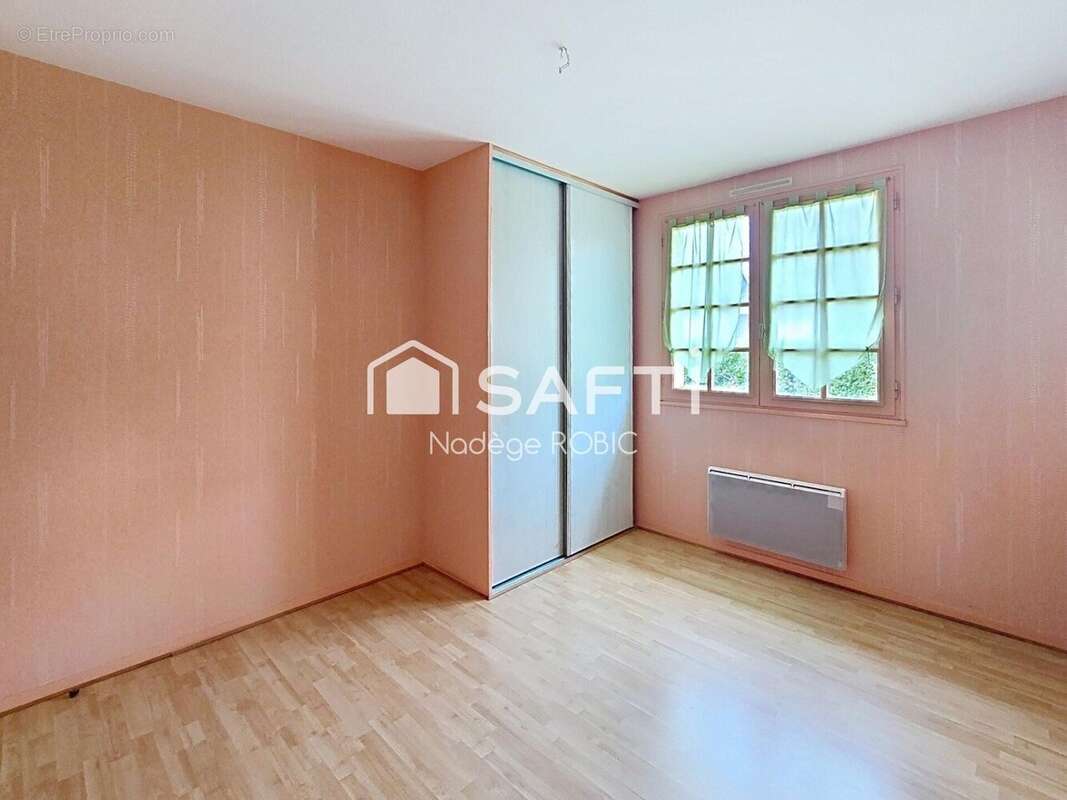 Maison 93 m² à Chaumont-D'anjou  - photo 5