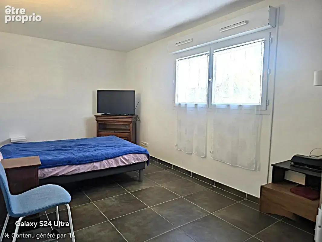 Villa de plain pied T5  de 84 m² + souplex habitable de 84 m² ; soit 168 m² sur 234 m² de terrain - photo 10