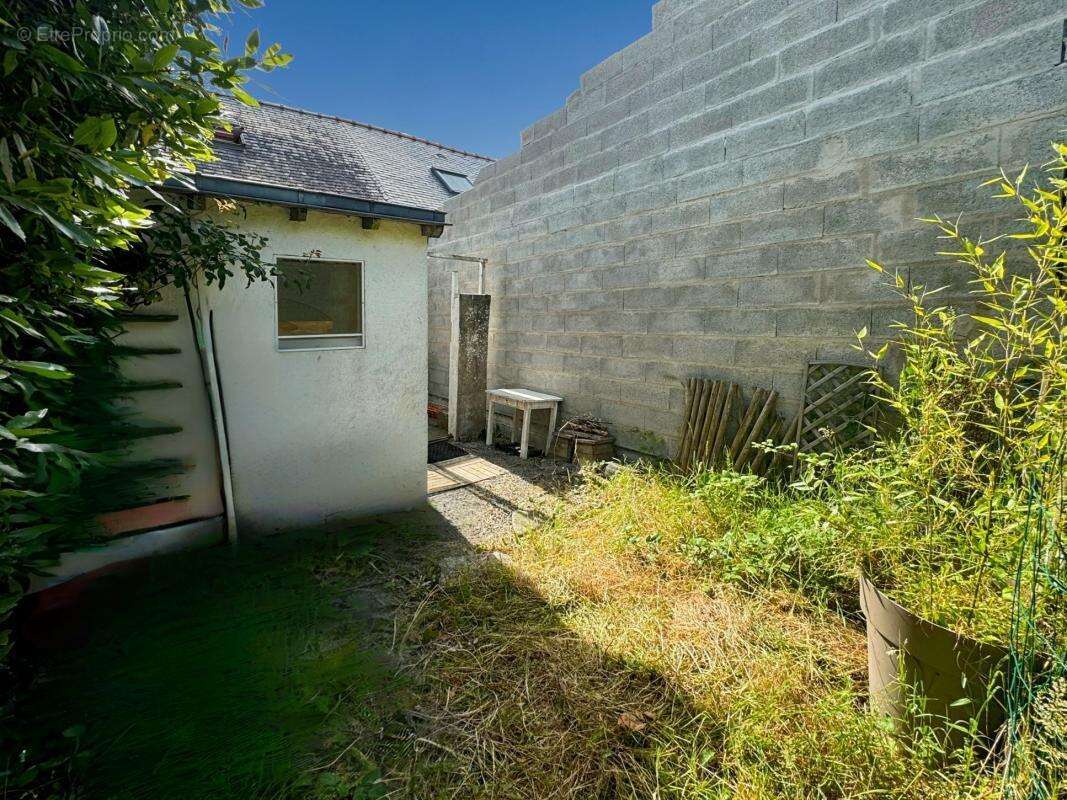 Maison à JOUE-SUR-ERDRE