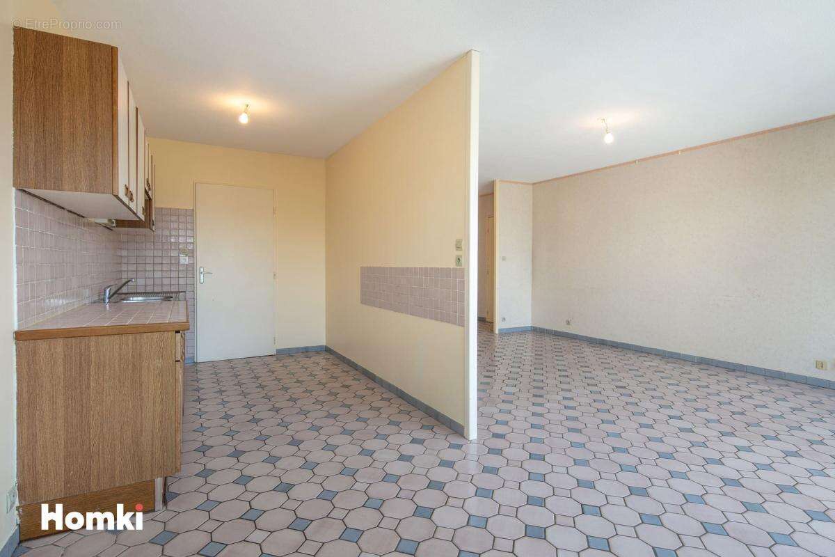 Appartement T4 avec grand balcon, garage, cave et vue plein sud sur les montagnes – Secteur Allié / Alpin - photo 4