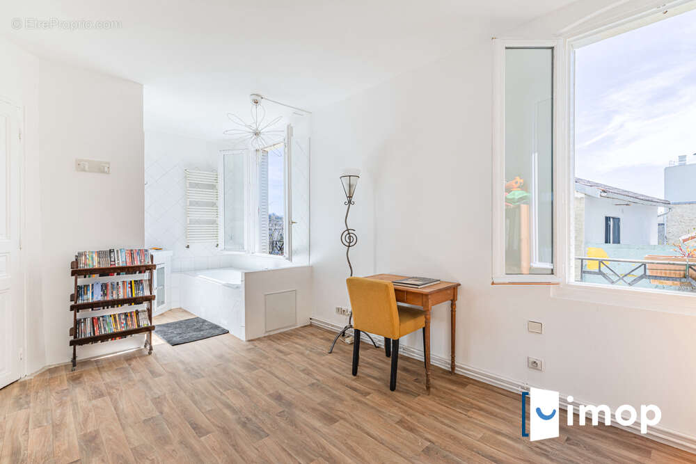 Maison 5 pièces 3 chambres proche RER B - photo 12