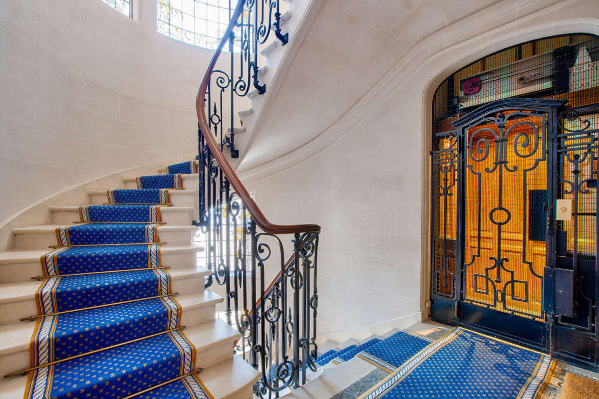 Appartement à PARIS-11E