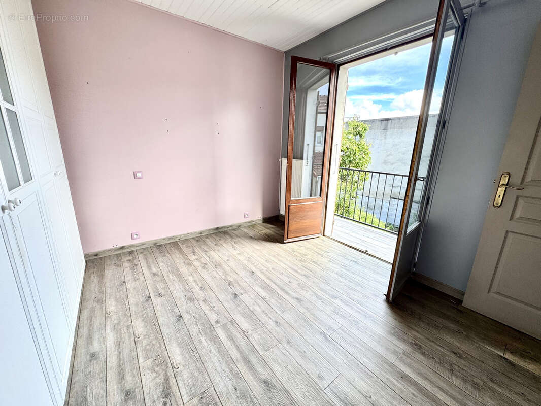 Appartement à THIAIS