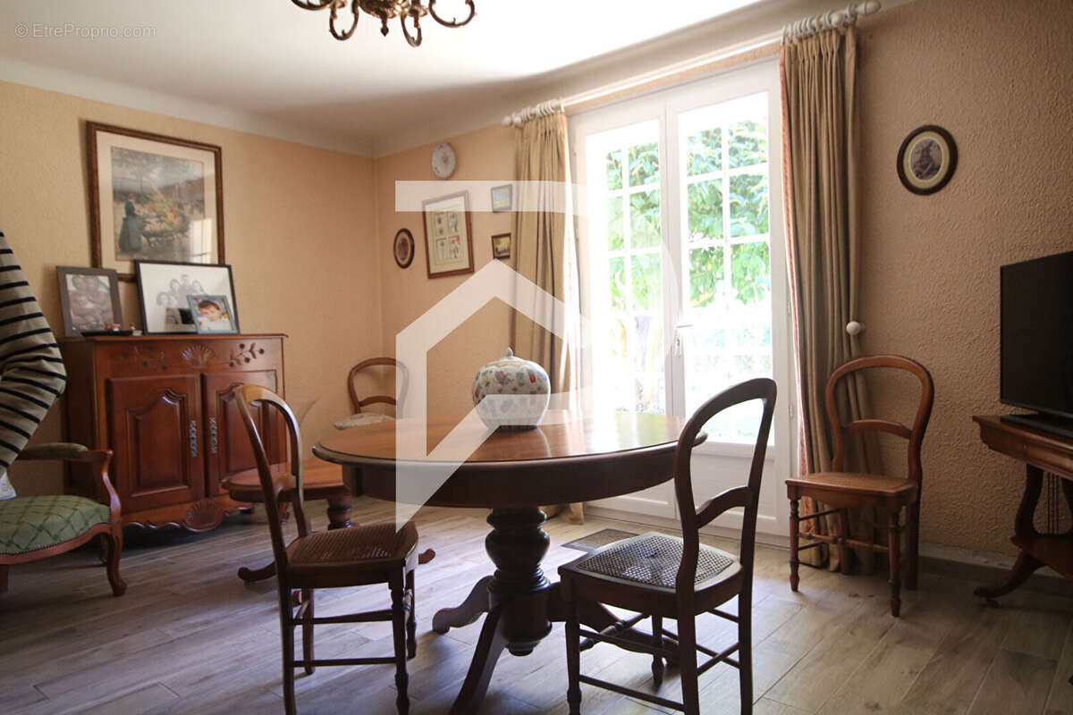 Maison à OLORON-SAINTE-MARIE