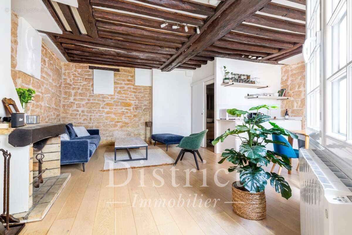 Ile Saint Louis - Charmant 2 pièces de 43m² refait à neuf! - photo 5