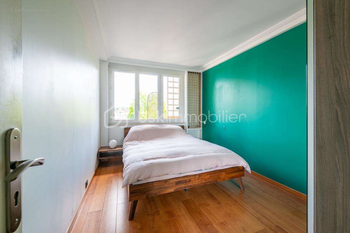 Appartement à FONTENAY-SOUS-BOIS