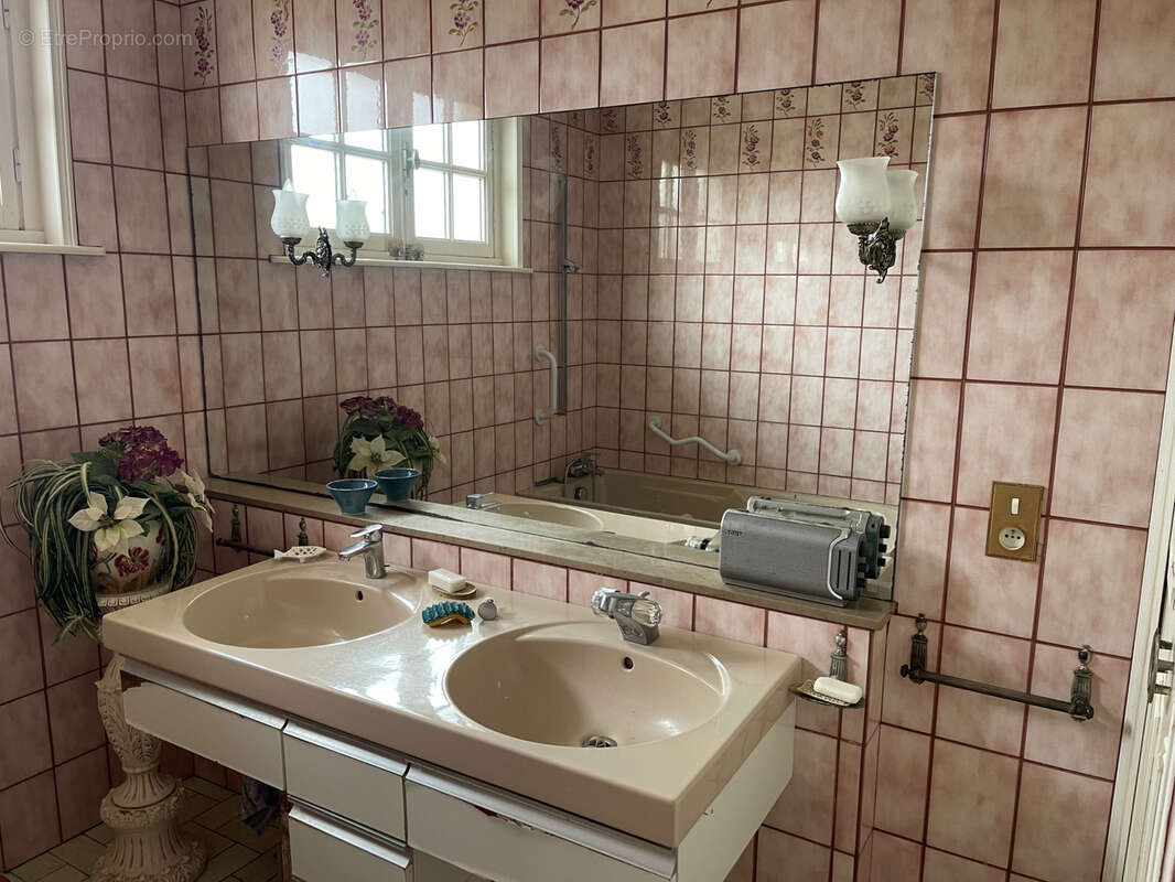 Maison à AVESNES-LE-COMTE