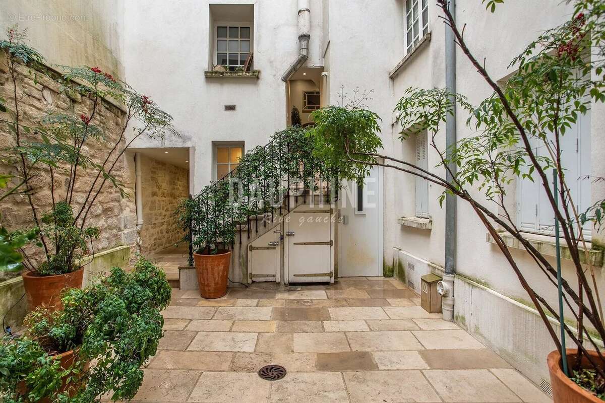Appartement à PARIS-6E