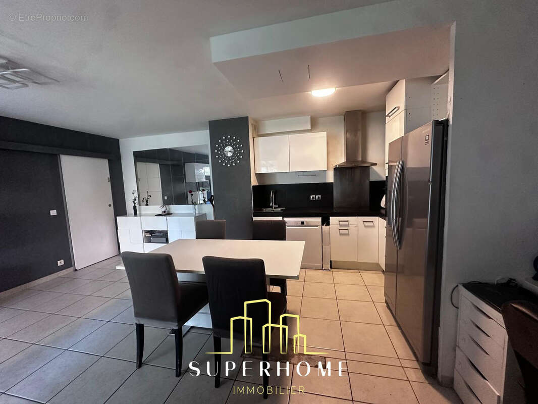 Appartement à MARSEILLE-8E