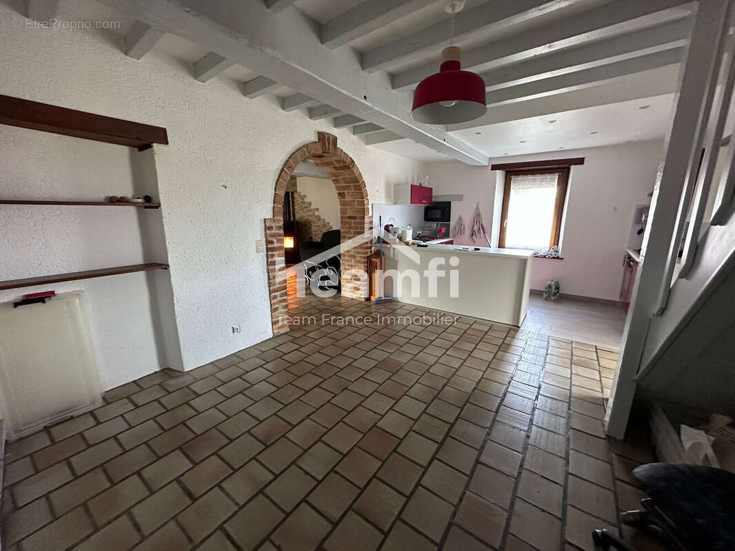 Maison 124 m² à Thiers  - photo 2
