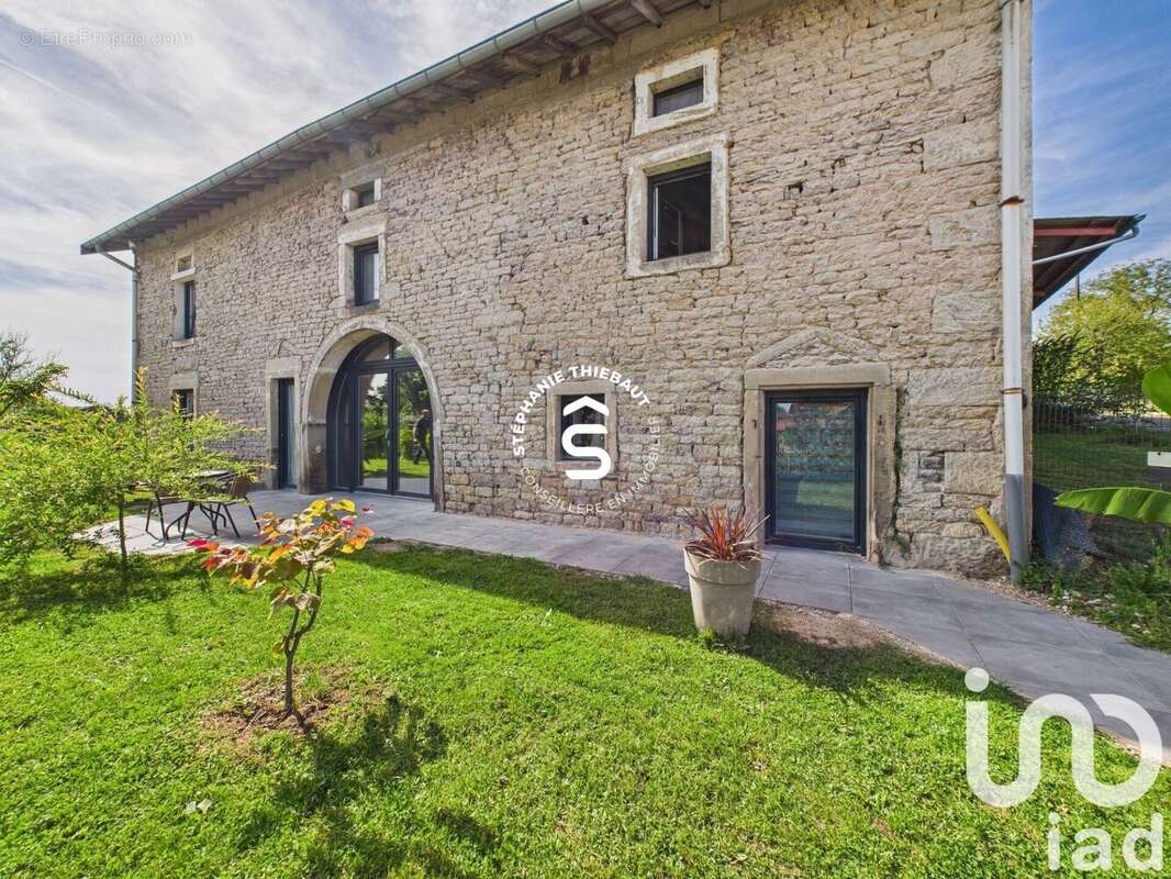 Photo 3 - Maison à DOMMARTIN-AUX-BOIS