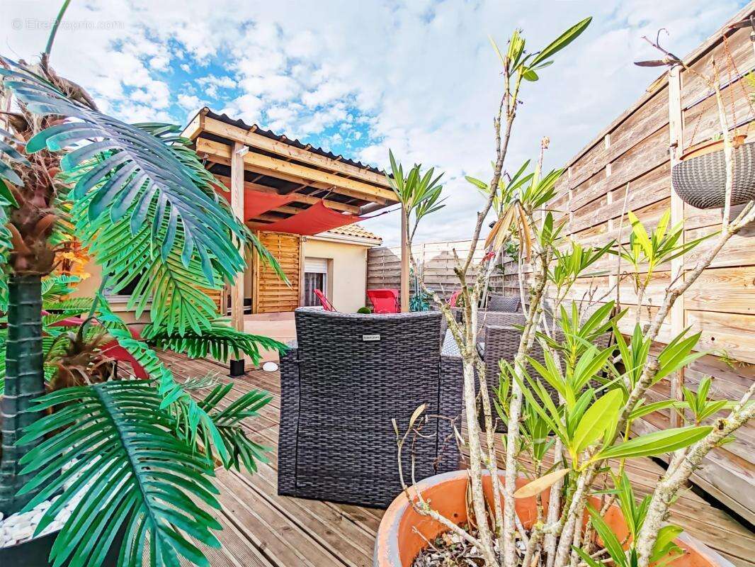 Maison à CHANTELOUP-LES-BOIS