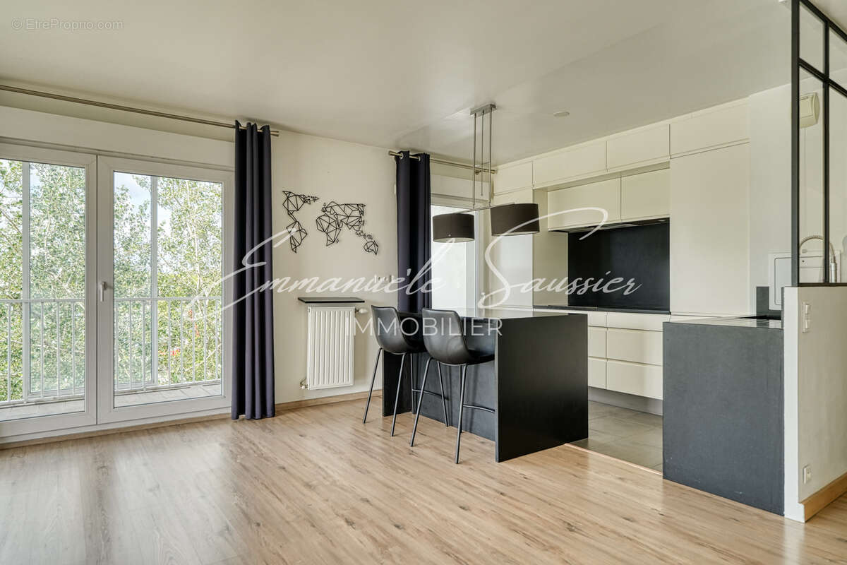 Appartement à CLICHY
