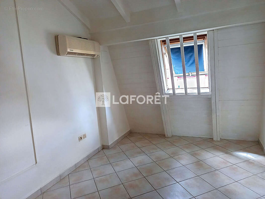 Appartement T3 Baie-Mahault Moudong Sud - photo 4