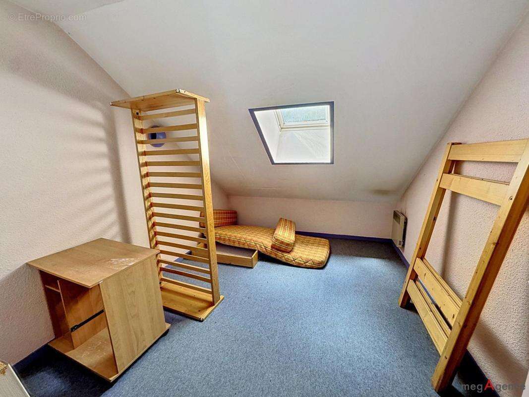 Appartement 2 pièces mansardé - photo 2
